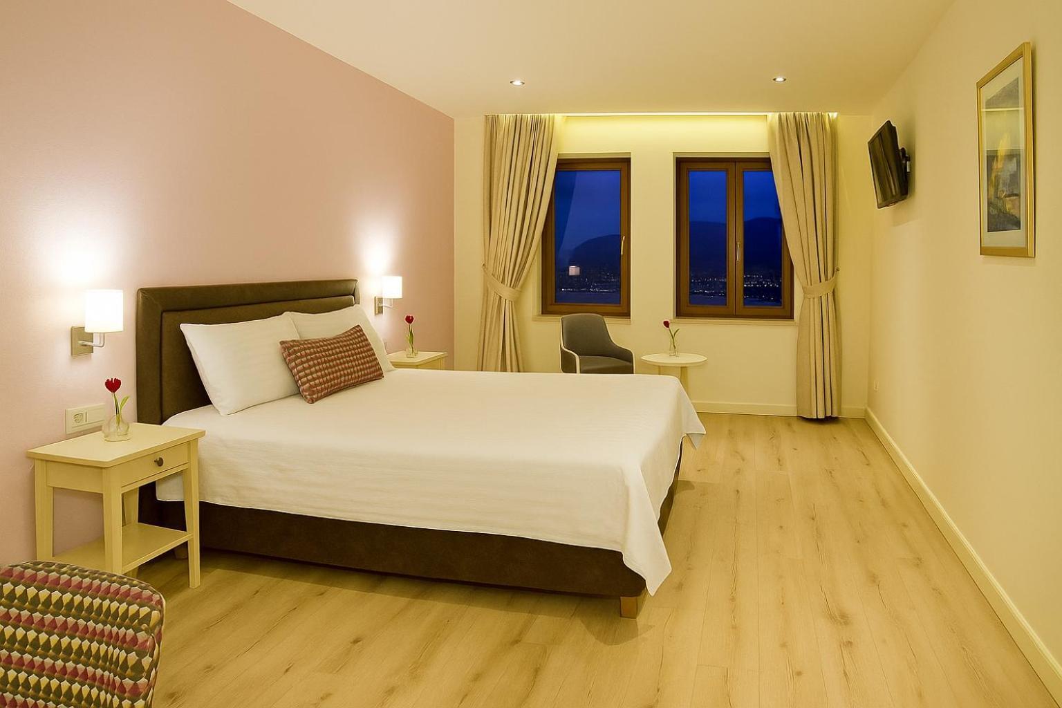 Arktos Hotel Yanya Dış mekan fotoğraf