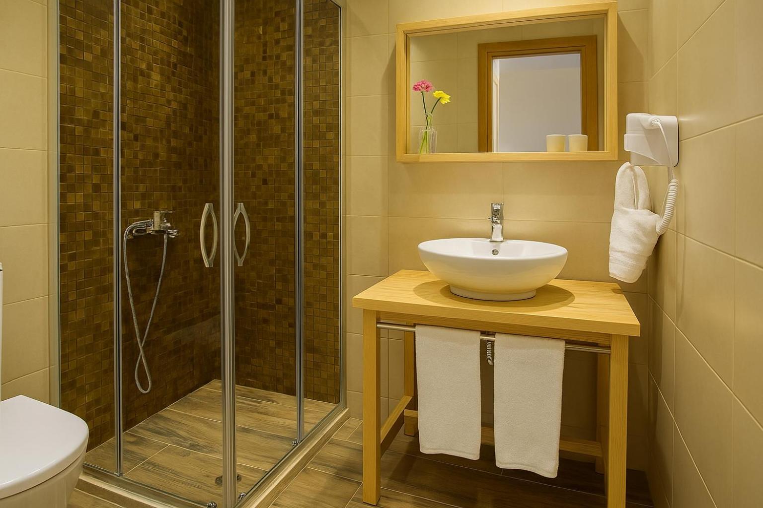 Arktos Hotel Yanya Dış mekan fotoğraf